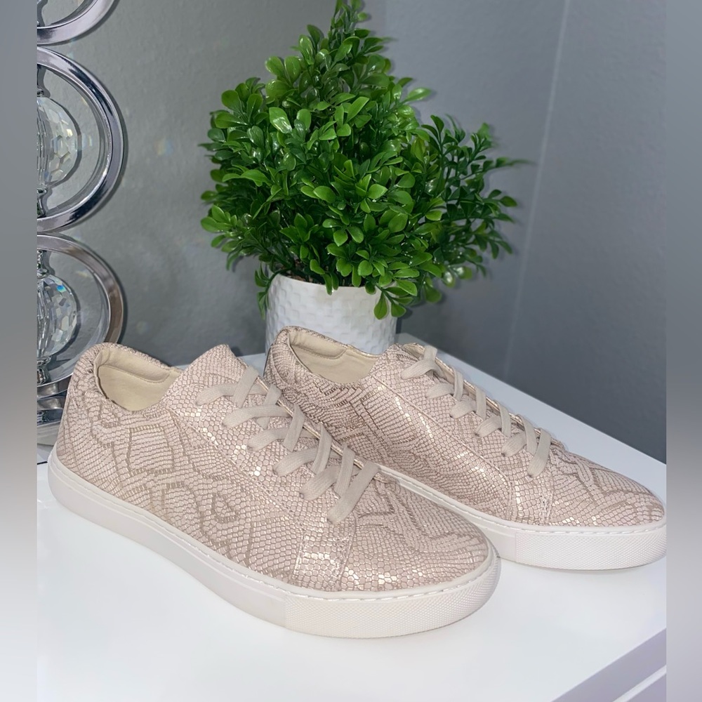 Kenneth Cole Gold & Cream Tennis Sneakers Shoes